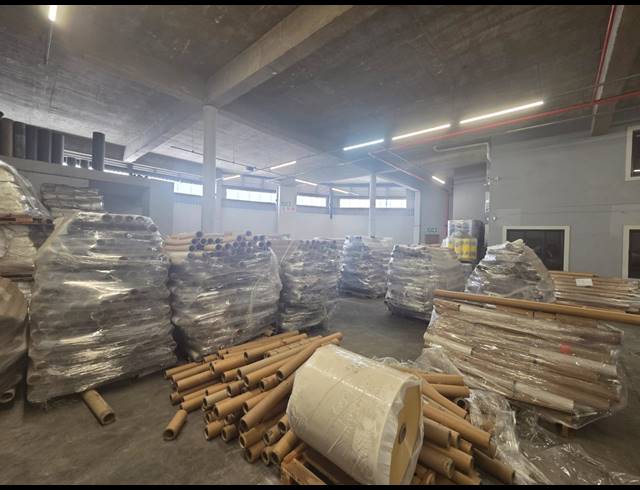 2,200M² WAREHOUSE FOR SALE IN SPRINGFIELD PARK